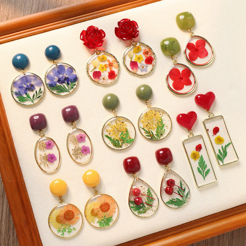 Verdanthands- Handmade Real flower  Stud Earrings, A beautiful and Ethereal Nature-inspired Design with Preserved Flowers.