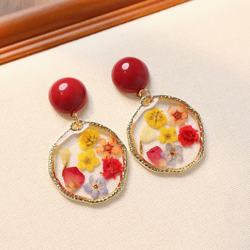 Verdanthands- Handmade Real flower  Stud Earrings, A beautiful and Ethereal Nature-inspired Design with Preserved Flowers.