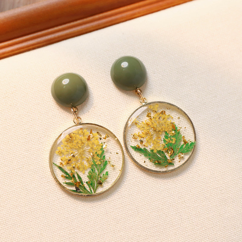Verdanthands- Handmade Real flower  Stud Earrings, A beautiful and Ethereal Nature-inspired Design with Preserved Flowers.
