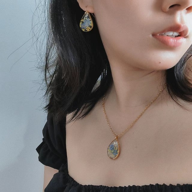 Verdanthands- Handmade Real Flower  Earrings Preserved Flower  Earrings