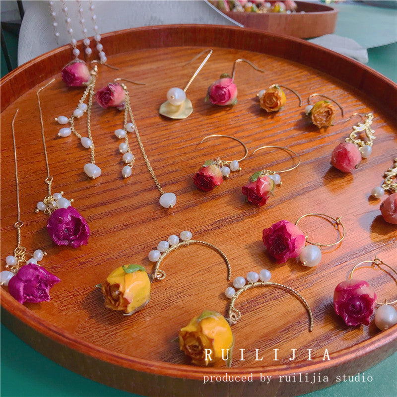 Verdanthands- Handmade Real Flower  Earrings  Baroque Style Pearl and Preserved Flower Earrings with Dried Roses