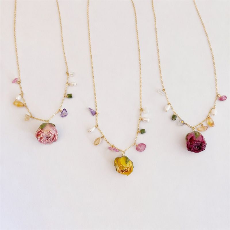 Verdanthands- Handmade Real Flower  Necklace Original Real Dried Pink Rose Necklace in Vintage Style, 14K Gold-Filled