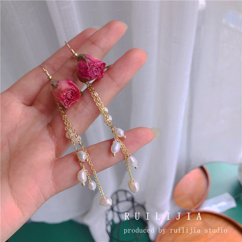 Verdanthands- Handmade Real Flower  Earrings  Baroque Style Pearl and Preserved Flower Earrings with Dried Roses