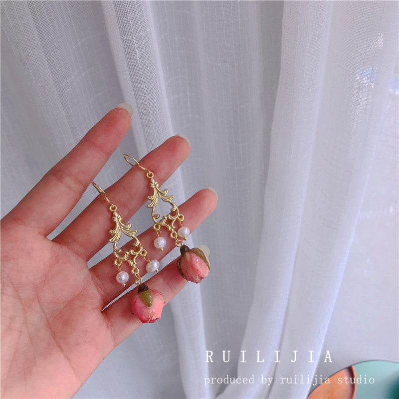 Verdanthands- Handmade Real Flower  Earrings  Baroque Style Pearl and Preserved Flower Earrings with Dried Roses