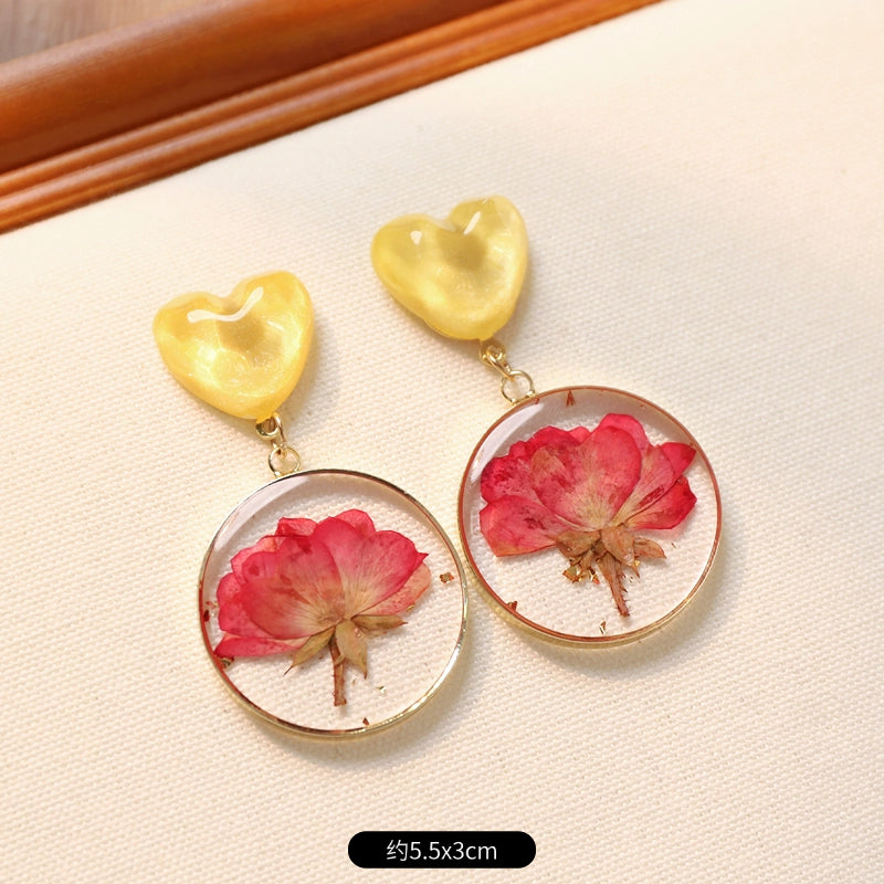 Verdanthands- Handmade Real flower  Stud Earrings, A beautiful and Ethereal Nature-inspired Design with Preserved Flowers.